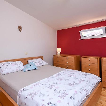 Apartments Karla Orebic Room photo
