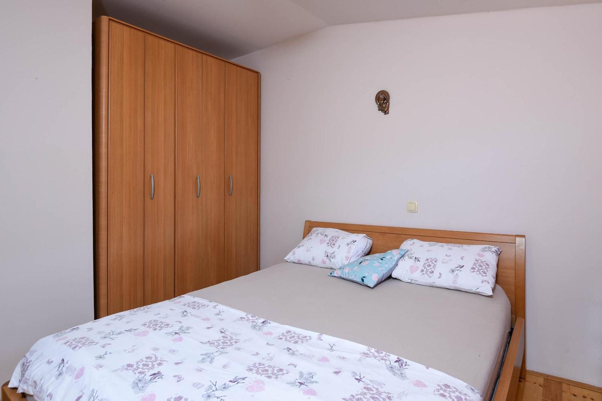 Apartments Karla Orebic Room photo