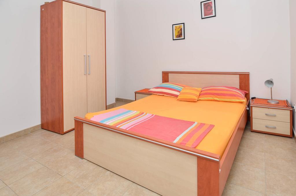 Apartments Karla Orebic Room photo